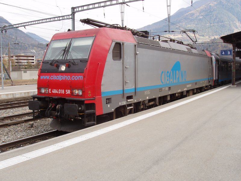 SBB Cargo Re 484 018 Cisalpino 
am 09.11.2006 in Brig
 