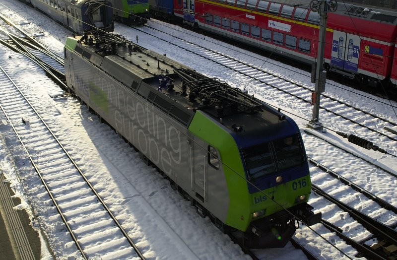 BLS Cargolok 485 in the shunting operation. 13.12.2008 (automatically translated,