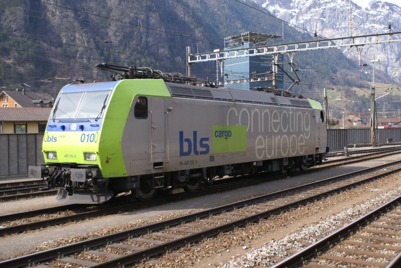 Re 485010-3 stands on 14/03/2009 in original box. (automatically translated,