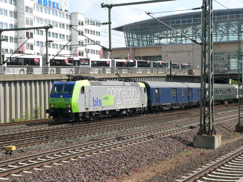 On May 31, 2009 drove the 485-005 of BLS Cargo