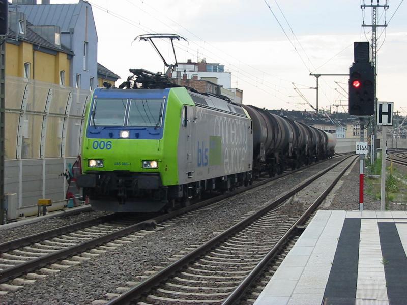 485-006 on 18.07.2005 with its freight train while crossing the