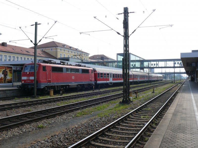 Regensburg Hbf mit 111 xxx-x mit RB nach Neumarkt (Oberpf)