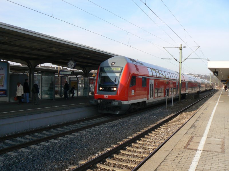 Regional Express von Stuttgart nach Tbingen

Fotoaufnahme: 04.03.09 in Bad Cannstatt