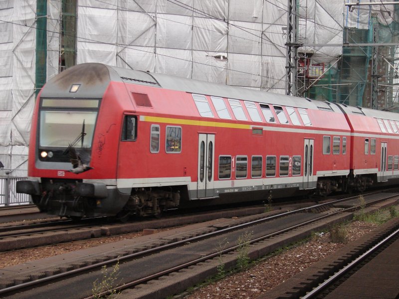 RegionalBahn der Linie 14 von Nauen nach Senftenberg. Hier bei der Einfahrt Berlin Friedrichstrae. Aufgenommen im August 07'.