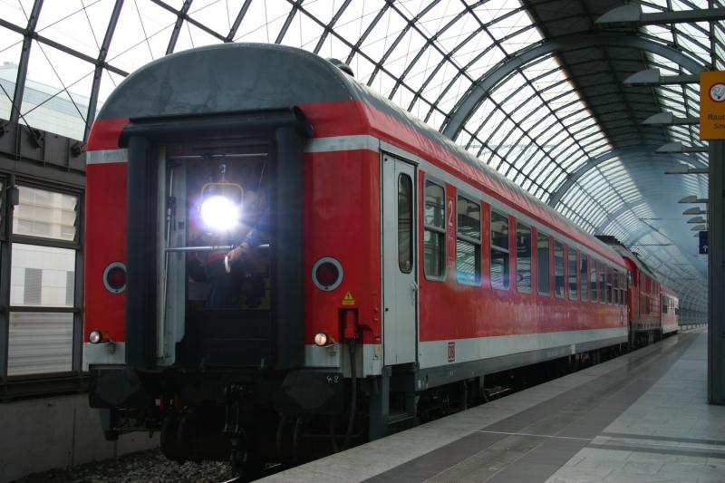 Ich vermute das das ein Testzug f�r die Tunnelstrecke durch