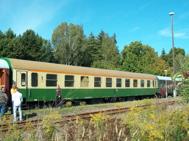 1st class compartment car of former DR, classified in the