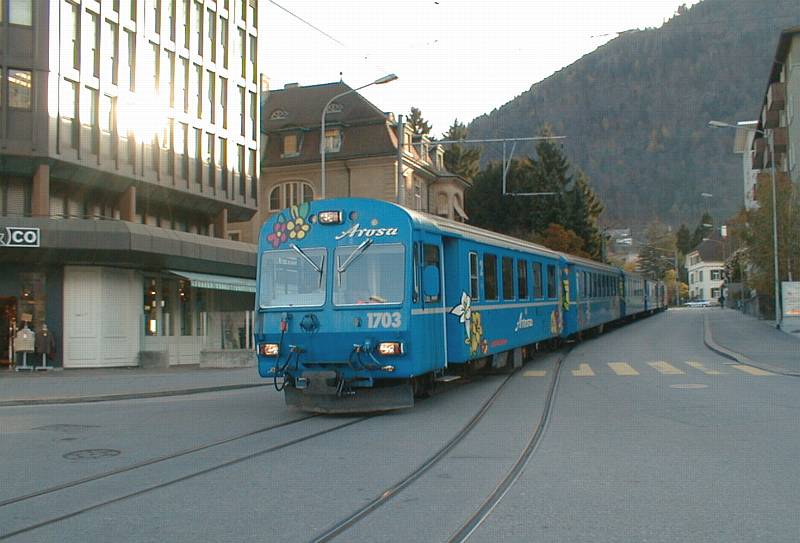 RhB,Arosa-Express mit Steuerwagen Bt1703 am 1.11.00 in Chur/GR