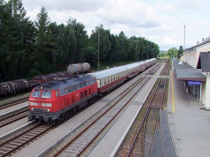218 418-2 durchf�hrt mit D16433(1.Klasse Nostalgiezug TEE Rheingold)den Bhf. Ried