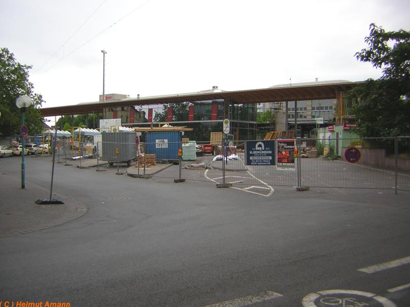 Da der neue ZOB in R�sselsheim sich bereits in Betrieb