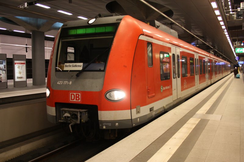 Den S-Bahn Ersatzverkehr in Berlin �bernahm die S-Bahn M�nchen 423
