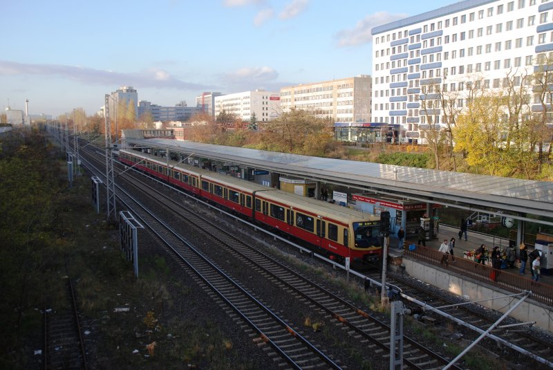 Berlin, 12.11.2008, Blick von der Br�cke Landsberger Allee auf den