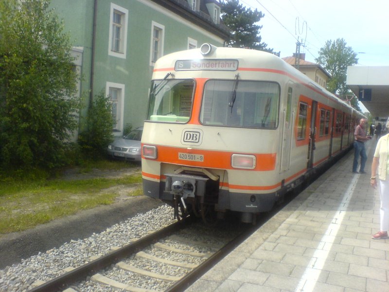 hier der geburtstags zug e 420 001 in markt schwaben