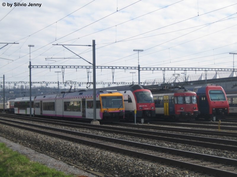 Am 13.4.08 genossen der RABe 526 683-3, RABe 514 001-7,