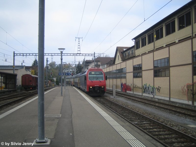 Re 450 005-4 Kilchberg als S6 nach Uetikon am 25.10.08
