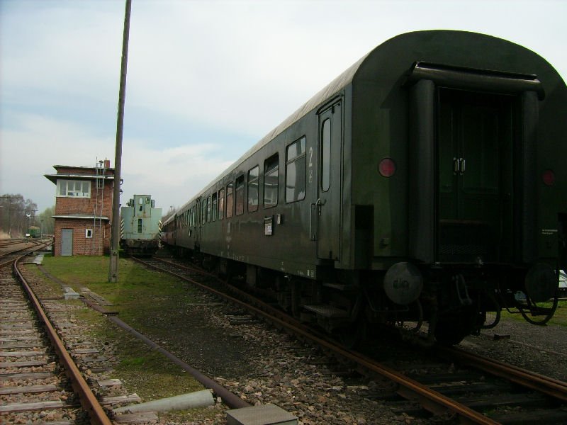 Die Waggons des SEM-Museumszug standen schon f�r die Mondscheinfahrt bereit