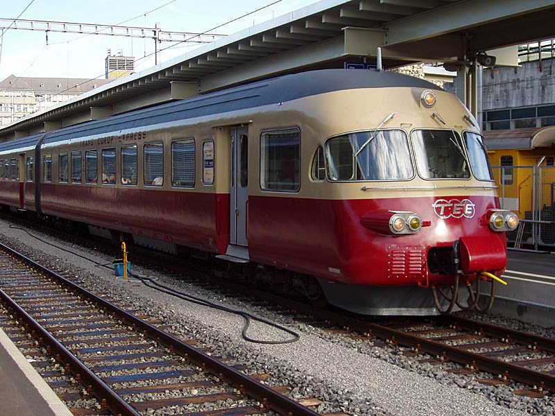 SBB TEE RAe II, Zurich HB, 21 June 2003 (automatically