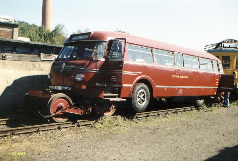 DB 29-03 Schienen-Stra�enbus am 11-9-1999 in Bochum-Dahlhausen 
