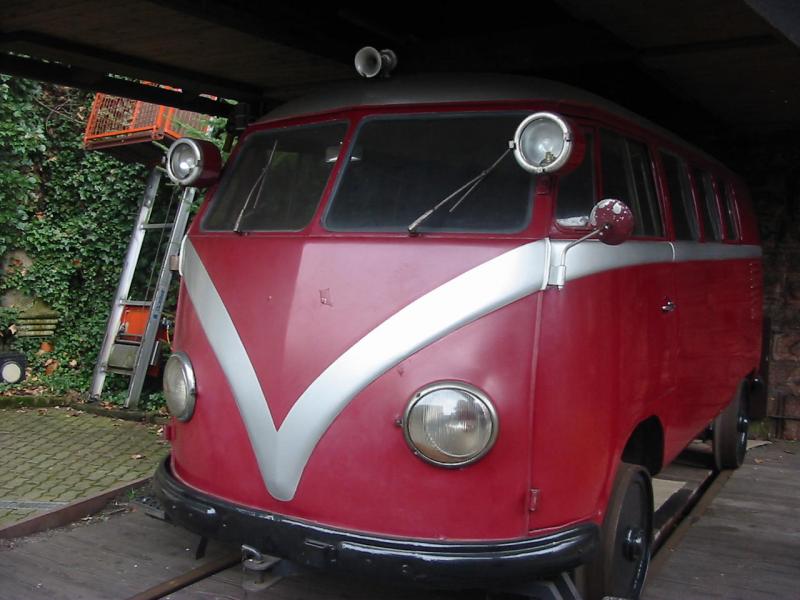 Hier sieht man einen alten VW Bus der f�r die