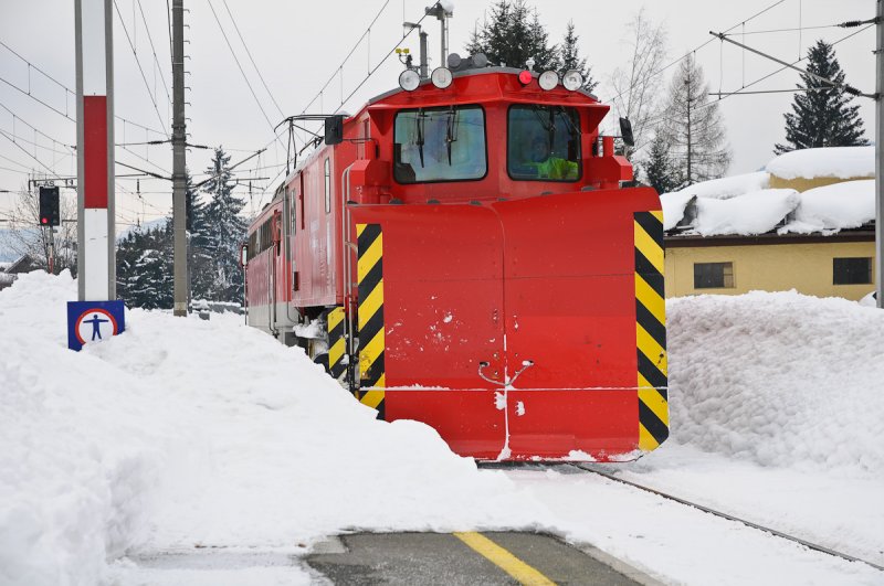 Schneepflug der BB im Einsatz. St. Johan (Tirol) 24.02.2009