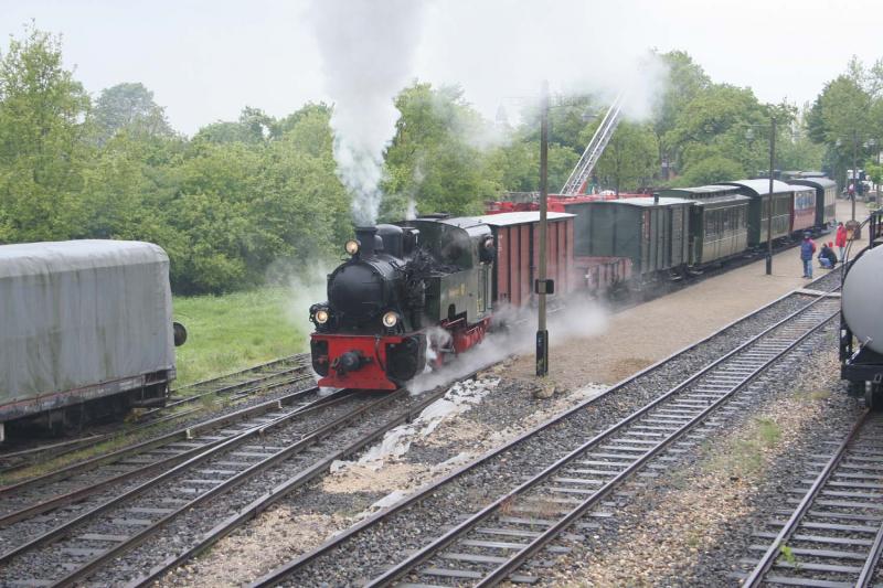 Lok 101 Schwarzach bei der Ausfahrt aus Bhf Schierwaldenrath am