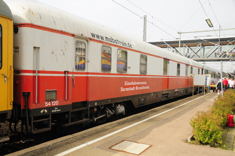 Ausstellungswagen des Eisenbahnmuseums Darmstadt-Kranichstein: Der Mobatrain machte Station in G�ppingen