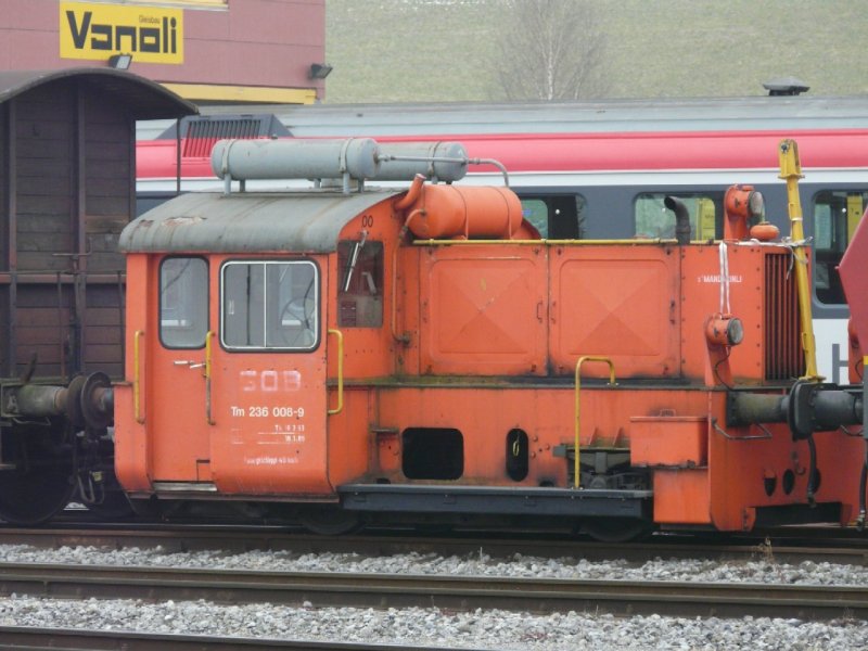 SOB - Rangierlok Tm 2/2 236 008-9 im Depotareal von
