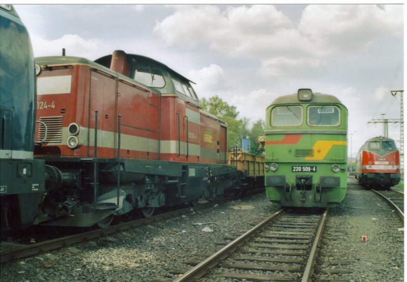 Wochenendtreffen von privaten Dieselloks im Bahnhof Fulda im Juni 2006,