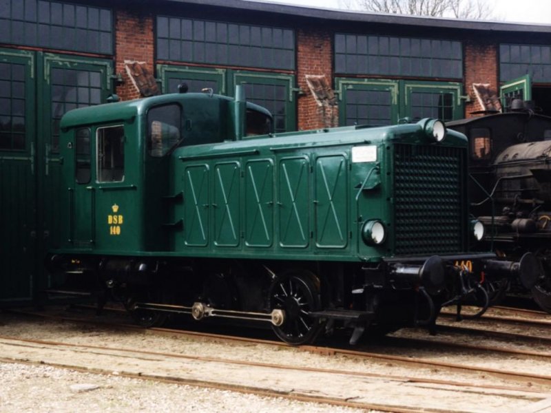 140 to railway depots Randers on 15-5-1999. Image and scan: