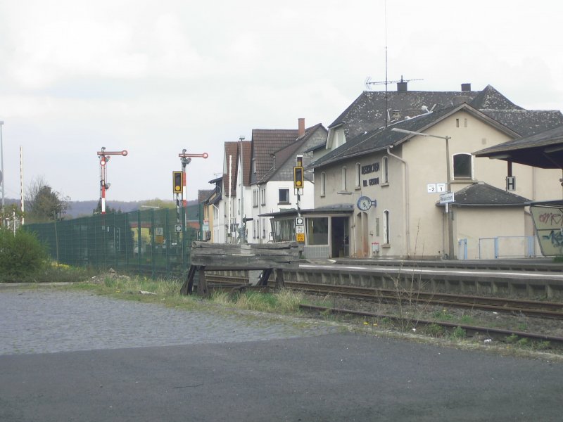 Reiskirchen, Ausfahrt Ri Gr�nberg und Fdl Raum, April 08 