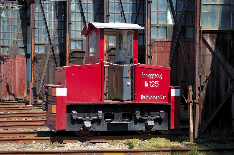 Schleppzeug Nr. 125, ehemals im Bw M�nchen-Ost stationiert, geniesst nun
