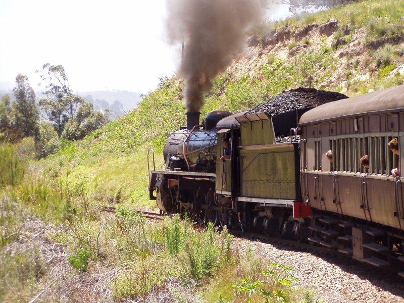 Choo Tjoe just before Knysna (South Africa 17.11.2003) (automatically translated,
