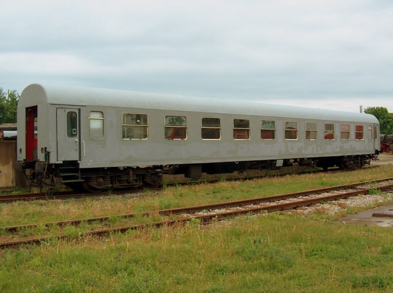 Unbekannter Personenwagen im Bw Weimar; 10.05.2009 