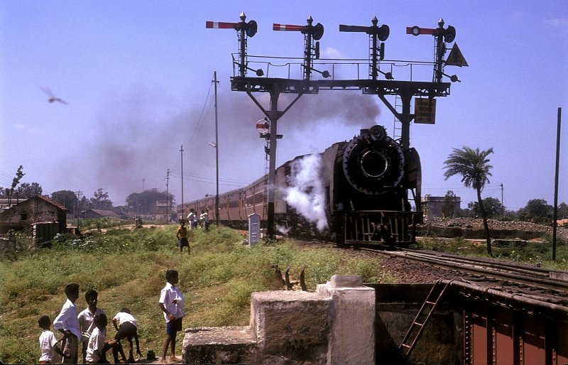 2818 Gadag 30/10/1993 (automatically translated, Powered by Google) 