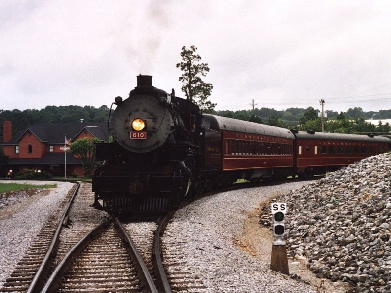 Dampflok 610 der Tennessee Valley Railroad mit Dampfzug 101 East