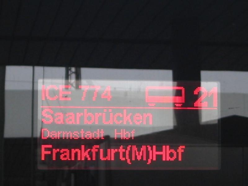 Anzeige eines ICE-T.  