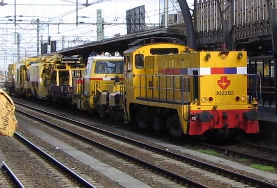 Lok 302 282 'Anneke' from Strukton, the operation is responsible