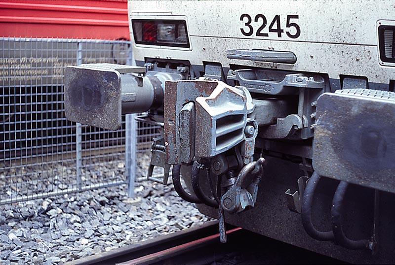 SA3-dome head of Sr2 3245th The new design has a