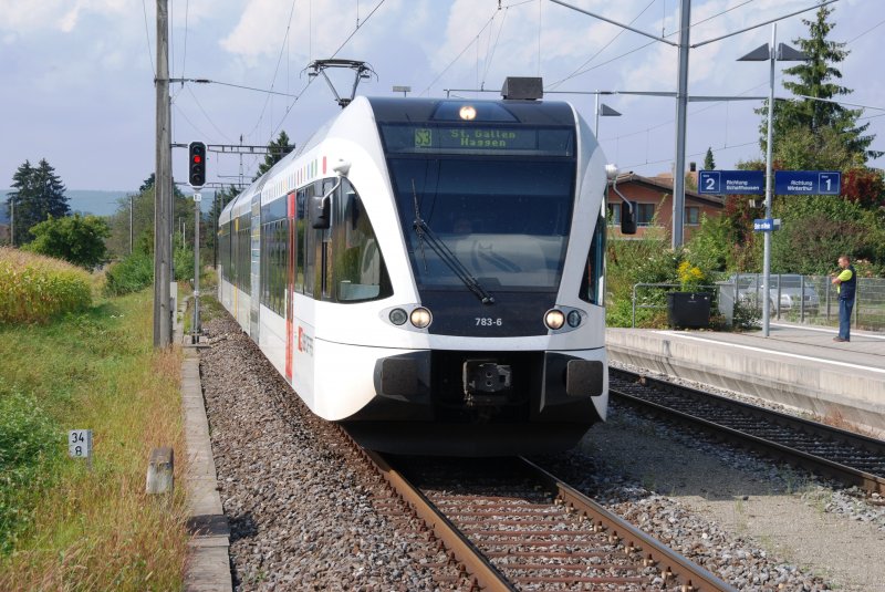 STEIN am Rhein (Kanton Schaffhausen), 19.09.2009, 783-6 als S3 nach Haggen über St.Gallen bei der Einfahrt in den Bahnhof