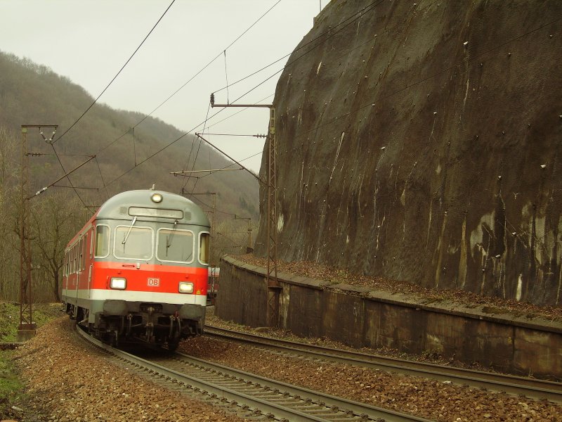 Karlsruher Steuerwagen der RB nach Ulm Hbf zwischen Geislingen(Steige) und