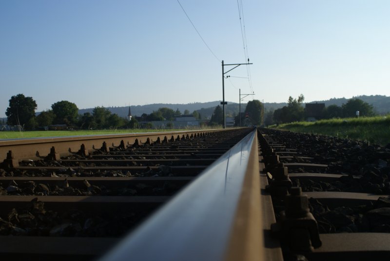 Es kam gerade kein Zug...
Deshalb einmal ein etwas anderes Eisenbahnbild,