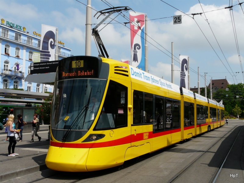 BVB/BLT - Triebwagen Be 6/10 154 unterwegs auf der Linie