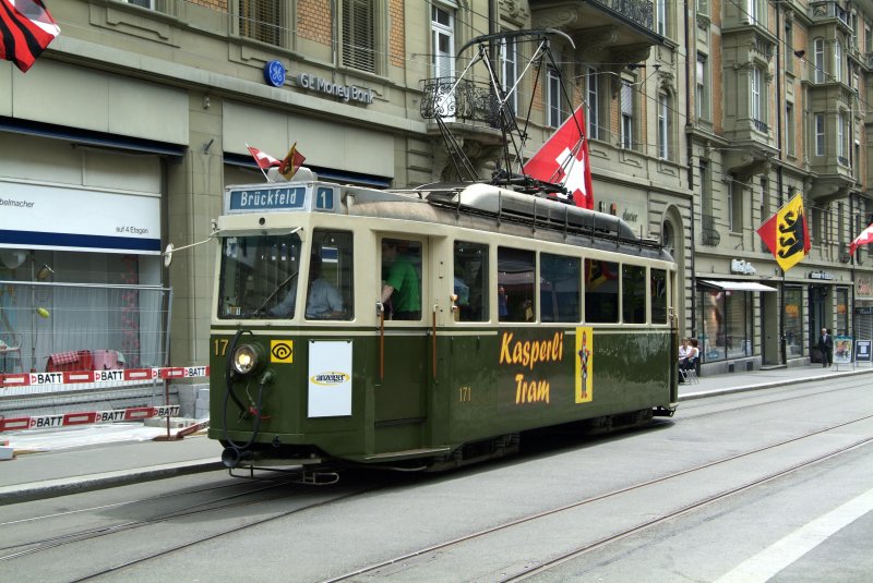Be 4/4 NR. 171 als Kasperli Tram unterwegs.
09,05,2009 