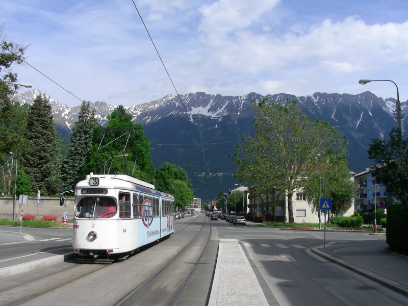 Innsbruck: Tw. 76 in Amras (30. Mai 2008) 