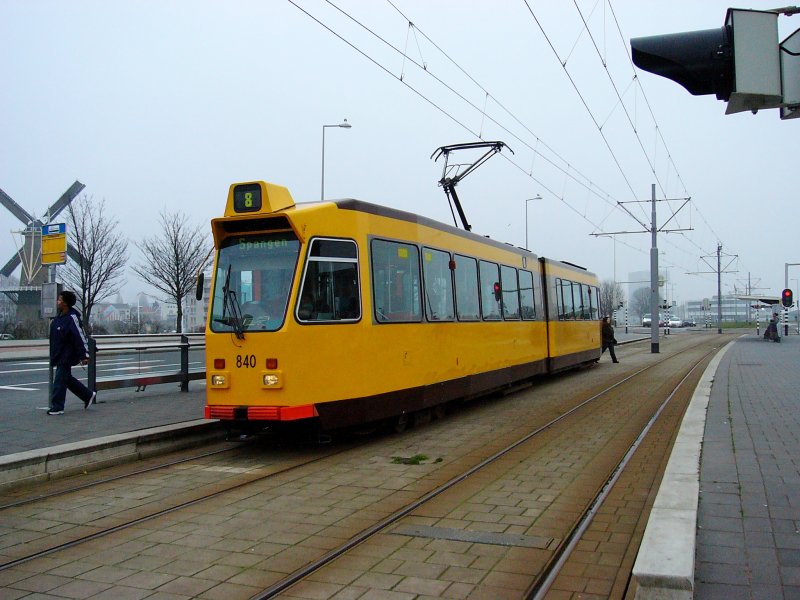 ZGT 4/6 840 in tadellosem Zustand bei der Haltestelle Schiemond
am