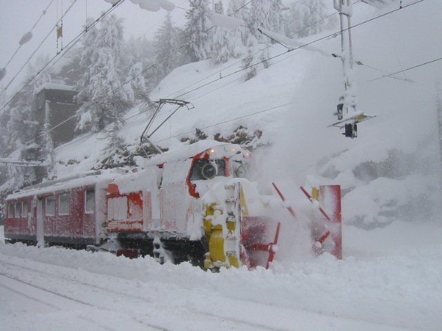 Xrotm 9218 on 24.11.2007 in Alp Grüm. (automatically translated, Powered