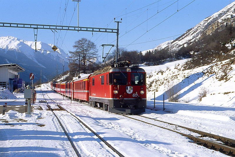 RhB - Regioexpress 1229 von Landquart nach Scuol am 15.12.2007