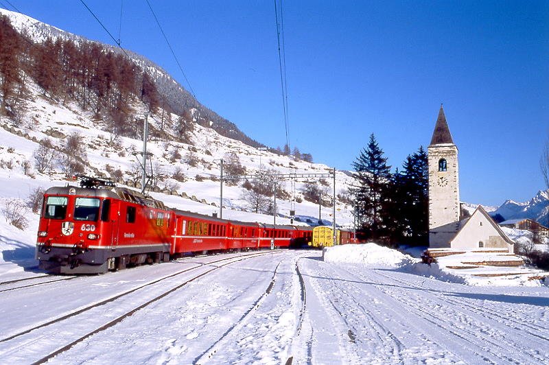 RhB - Regio Express 1237 of Scuol to Landquart on