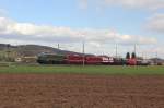 Nachschuss auf den Lokzug des Weimarer Museums, der sich am 16.04.2012 auf der R�ckfahrt von Bochum-Dahlhausen befand. Aufgenommen bei Herleshausen. Der Lokzug bestand im Einzelnen aus E18 047, 211 001, 120 005, E44 507, E04 11, 243 117, 250 250, 251 ...