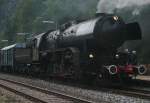 5519 (CFL) und V100 1041 der Nesa mit dem DPE ...