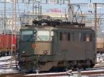 SBB - Ae 6/6 11438 im Bahnhof Solothurn am 07.03.2010 ...
